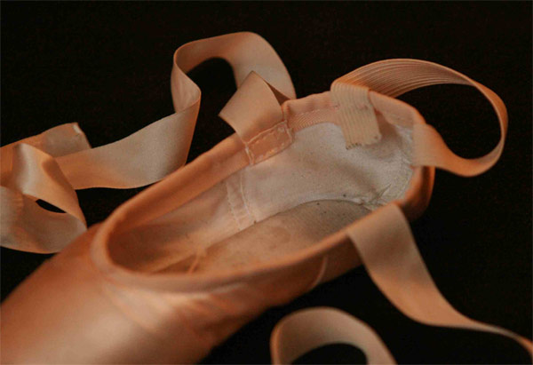 Pointe Shoe Pointe Shoe
