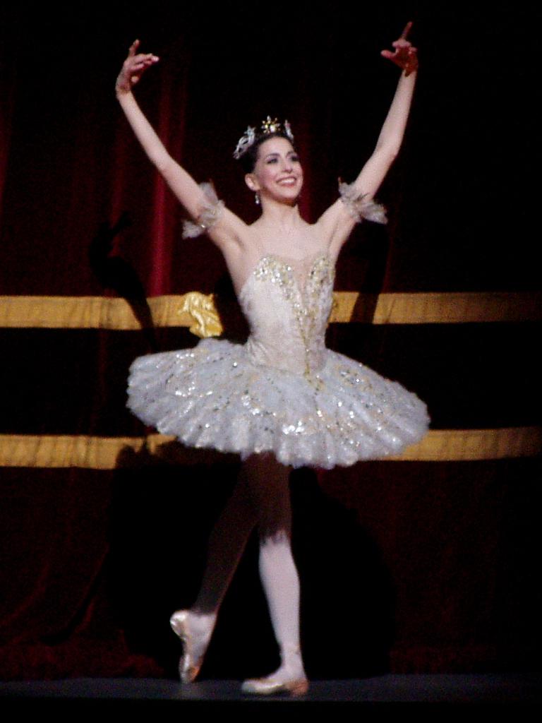 Alexandra Ansanelli in a Pancake Tutu (Royal Ballet 2008)