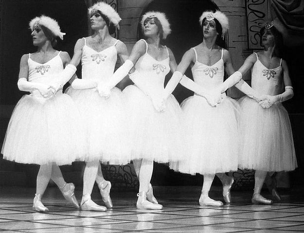 Les Ballets Trockadero de Monte Carlo & Shirley Maclaine in 1977